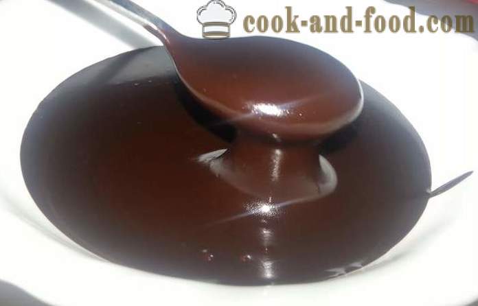 Најбоља чоколада глазура са павлаком - рецепт како направити глазуру од какаа, павлаком и путером, са видео
