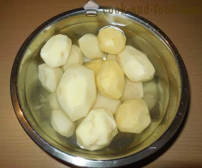 Поховани кромпир у посуду са сланином и јајима - како да кува укусна прженим кромпиром и правилно, корак по корак рецепт са фотографијама.