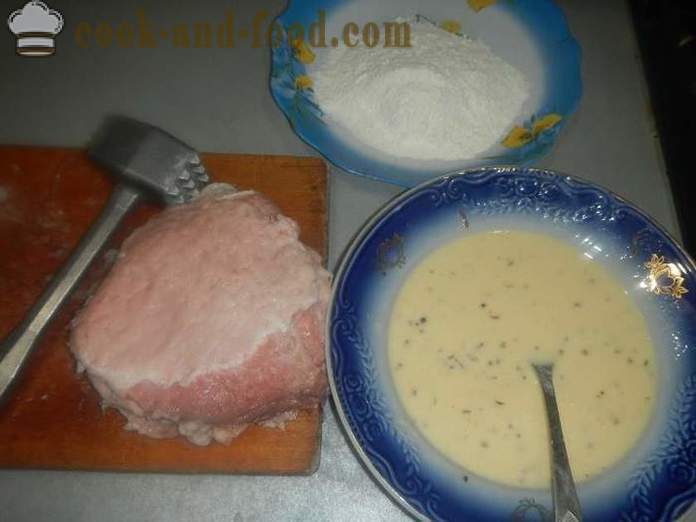 Јуици свињски котлети са сосом од белог лука - како да кува а сочне крменадле, корак по корак рецепт са фотографијама.
